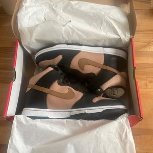 Nike Dunk High LXX Black Flax (Women’s)